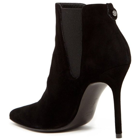 $500 STUART WEITZMAN Apogee Bootie SLEEK POINTY TOE BLACK SUEDE 5.5 (K15) CLASSY - Picture 2 of 9